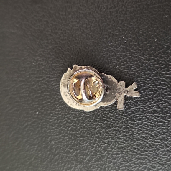 π Vintage Colonel Sanders Pin KFC - Picture 3 of 3